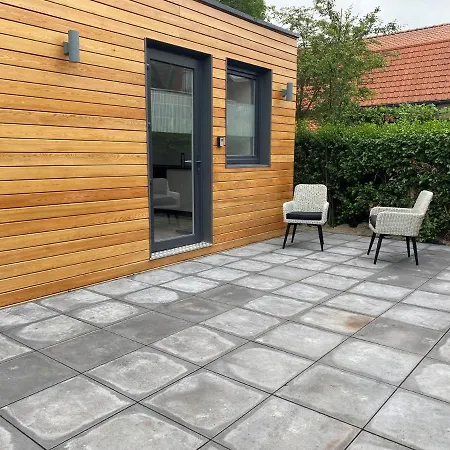 木屋 Lovely Lodge A Close To Beach, Amsterdam, Bulbs, Near Trainstation