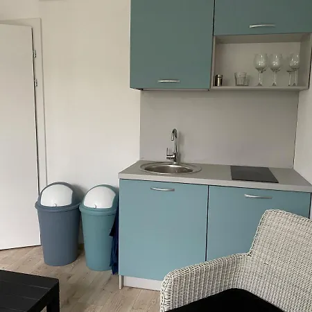 Lovely Lodge A Close To Beach, Amsterdam, Bulbs, Near Trainstation 木屋